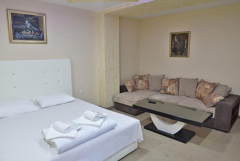 Villa Lunar Lux Kruševac Kültér fotó